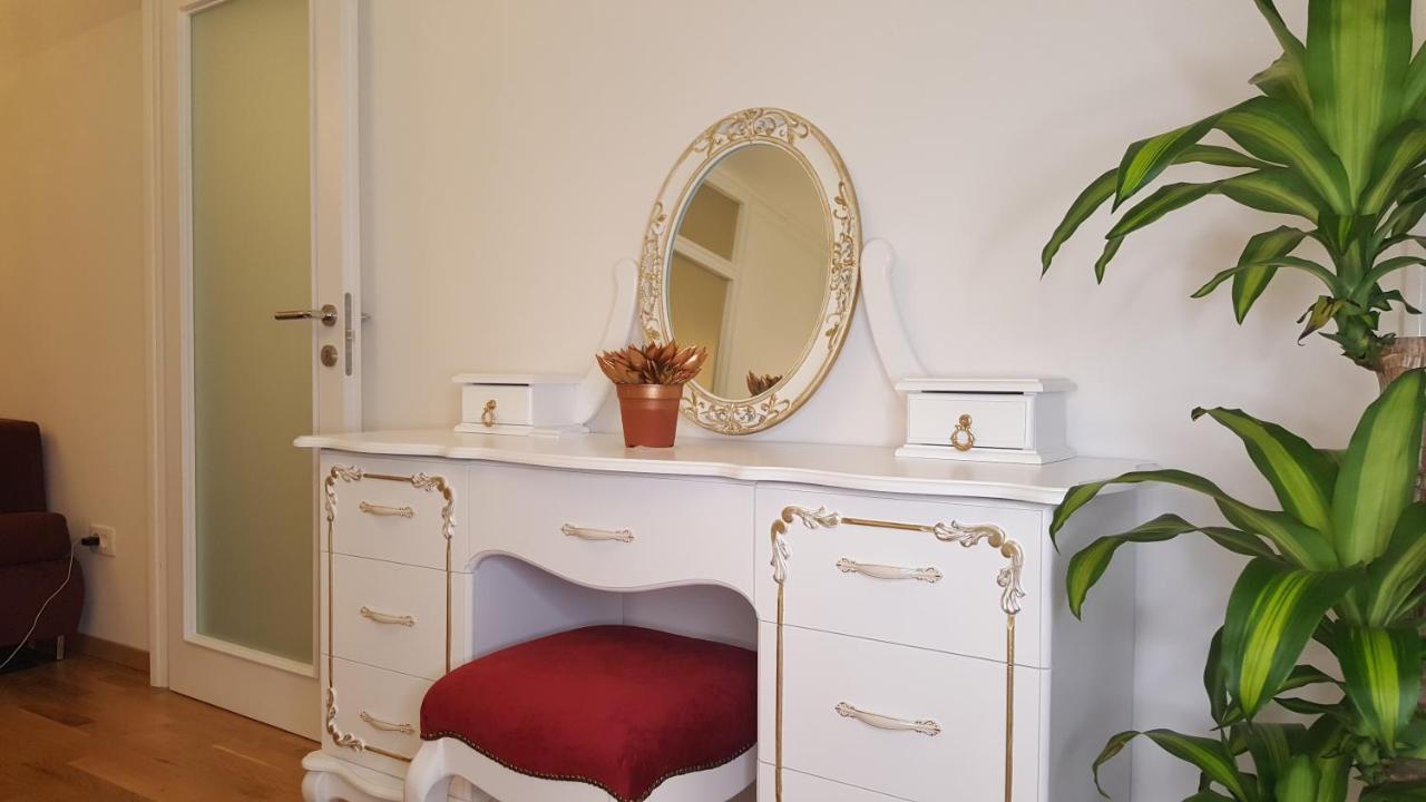 E&E Apartments 4* Arena Stozice ลูบลิยานา ภายนอก รูปภาพ